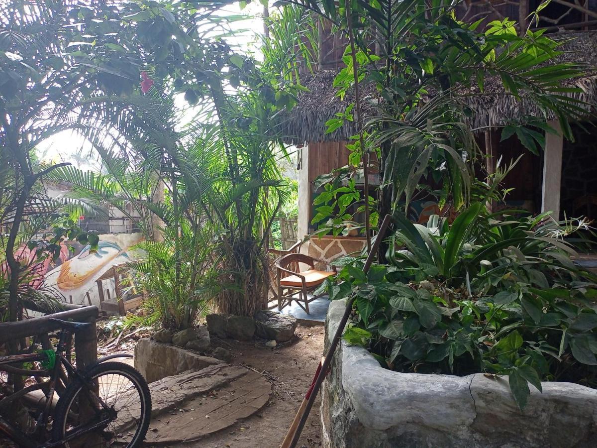 Nunkai Eco-Hostal La Punta Montañita Extérieur photo