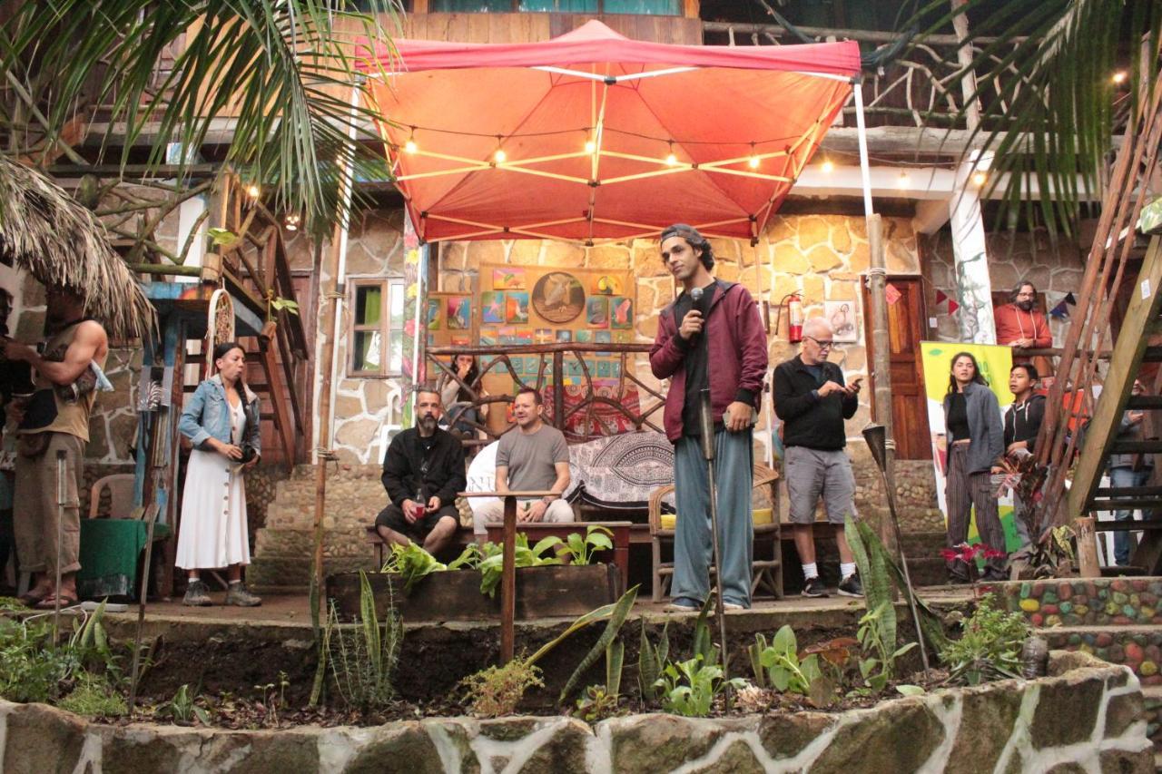 Nunkai Eco-Hostal La Punta Montañita Extérieur photo